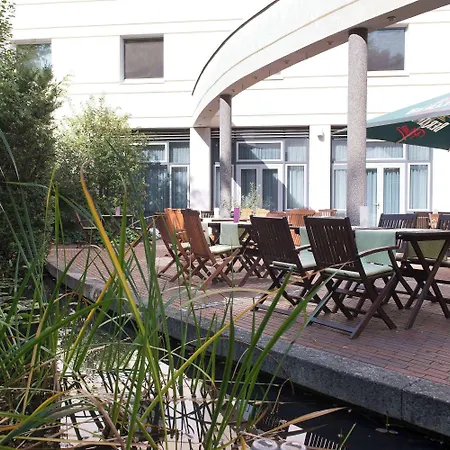 Wyndham Garden Berlin 4*