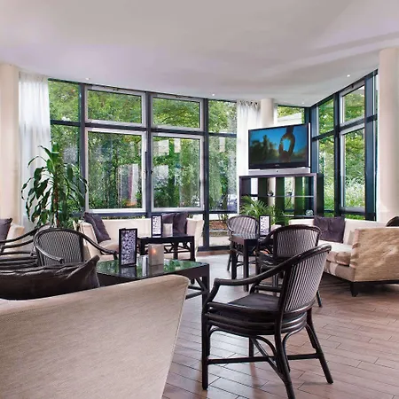 Wyndham Garden Berlin Hotel 4*