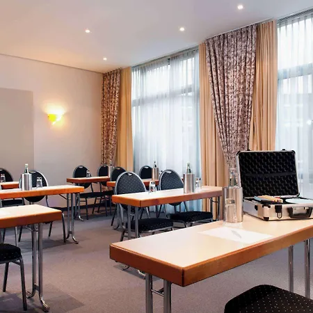 Hotel Wyndham Garden Berlin 4*