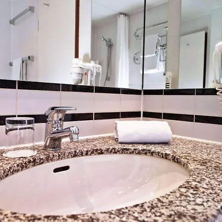 Wyndham Garden Berlin 4* 헤니스도르프