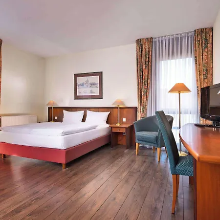 Wyndham Garden Berlin 4*