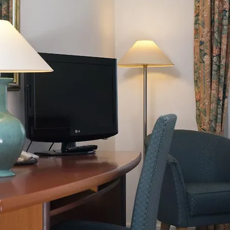 Hotel Wyndham Garden Berlin 4*